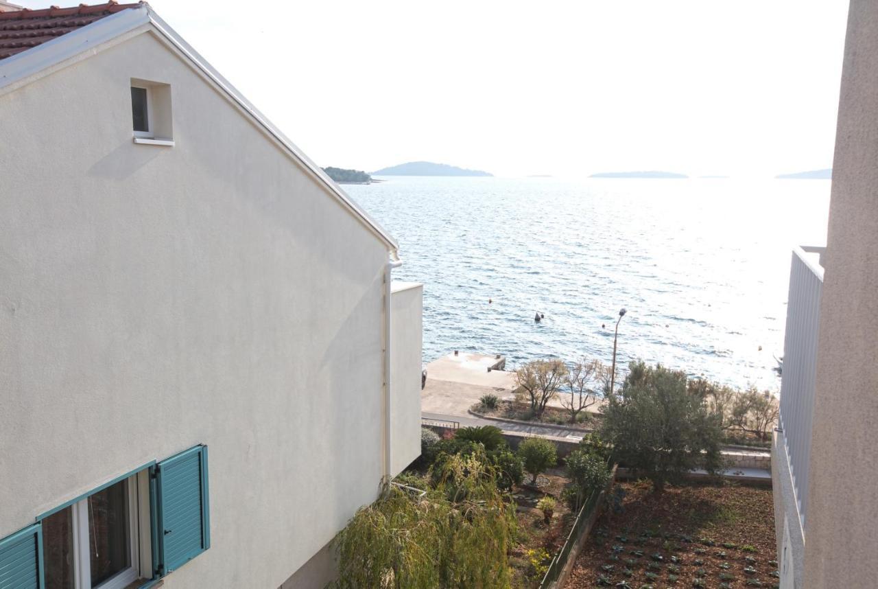 Apartments By The Sea Brodarica, Sibenik - 13615 المظهر الخارجي الصورة