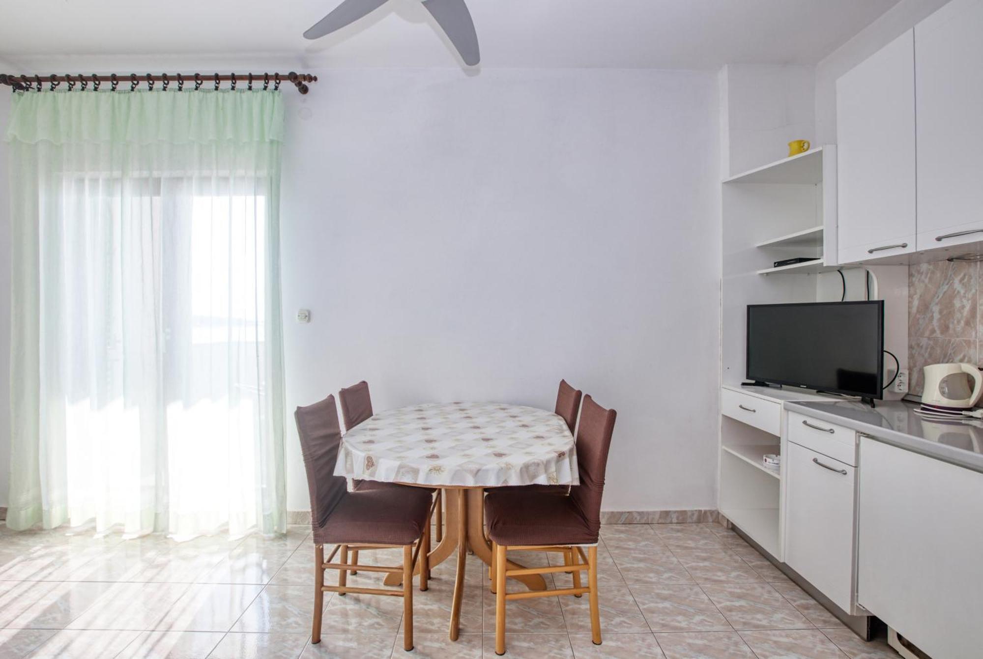 Apartments By The Sea Brodarica, Sibenik - 13615 الغرفة الصورة